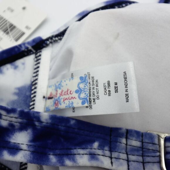 NEW Altar'd State High Neck Tie-dye bikini top, Blue, Medium - Picture 8 of 9